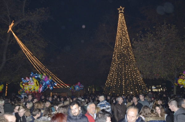 ΣΤΙΣ 31 ΔΕΚΕΜΒΡΙΟΥ ΣΤΗΝ ΕΡΜΟΥ Λάρισα: Τί ετοιμάζει ο Εμπορικός Σύλλογος στις γιορτές;