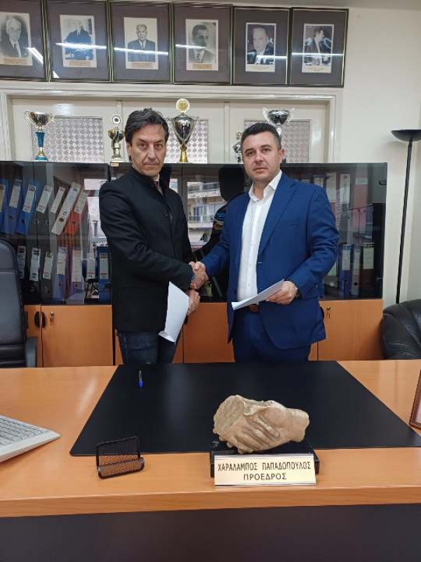 ΔΤ ΠΡΩΤΟΚΟΛΛΟ ΣΥΝΕΡΓΑΣΙΑΣ ΜΕΤΑΞΥ ΕΛΛΗΝΟΙΤΑΛΙΚΟΥ ΕΠΙΜΕΛΗΤΗΡΙΟΥ ΚΑΙ ΕΜΠΟΡΙΚΟΥ ΣΥΛΛΟΓΟΥ ΛΑΡΙΣΑΣ