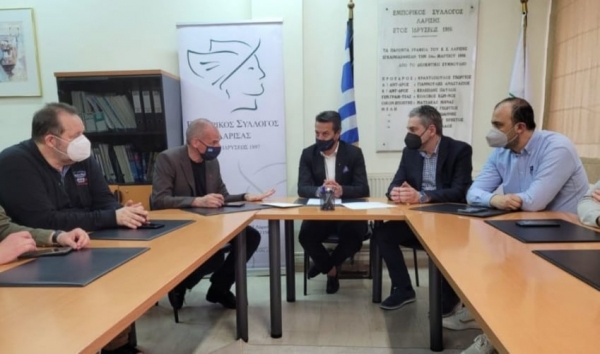 Συνάντηση του ΔΣ του Εμπορικού Συλλόγου Λάρισας με τον Γραμματέα του ΜέΡΑ25 κ. Γιάνη Βαρουφάκη