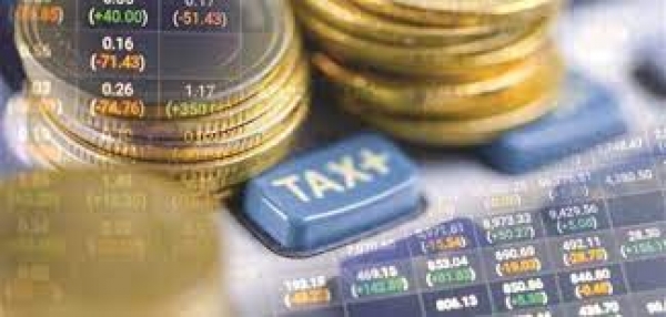 5 νέες φοροελαφρύνσεις: Μείωση προκαταβολής. Μείωση φόρου. Μείωση ασφαλιστικών εισφορών και για το 2022. Αναστολή ειδικής εισφοράς αλληλεγγύης