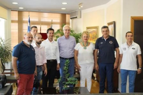 Συνάντηση του δημάρχου Λαρισαίων με το νέο Δ.Σ. του Εμπορικού Συλλόγου Λάρισας